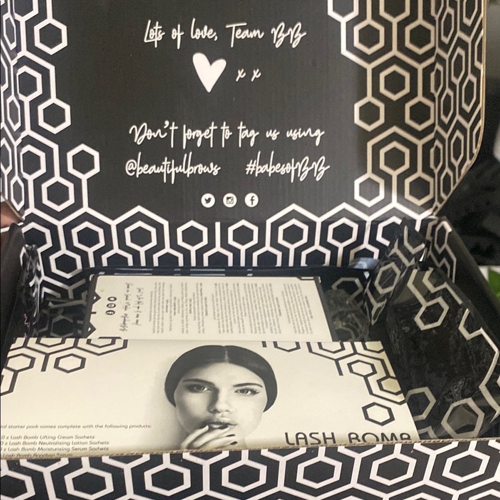 LASH BOMB SeT